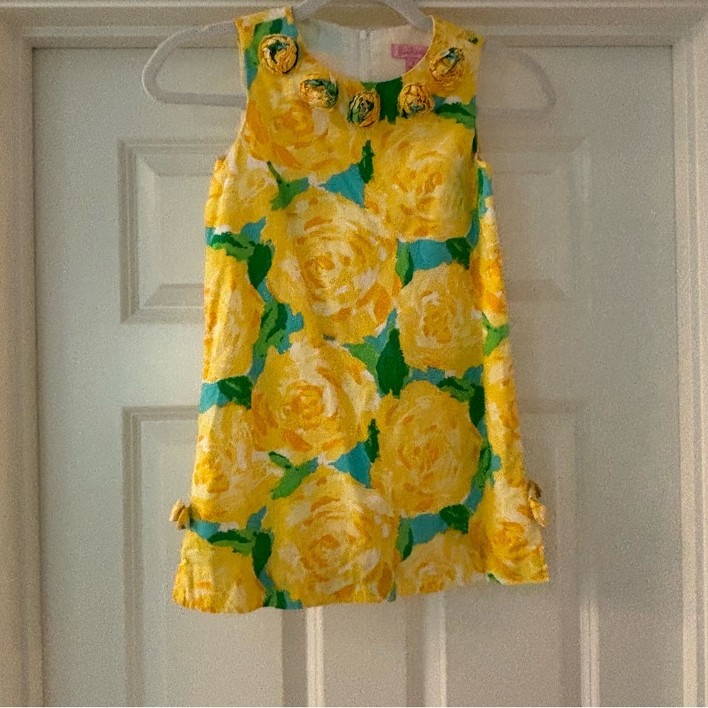 Lilly Pulitzer Floral Sleeveless Dress w/ Yellow Roses, size 7. Worn one time.